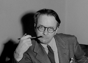 RAYMOND CHANDLER