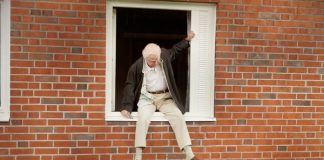 L’avi de 100 anys de Jonas Jonasson també s’escapa al cinema