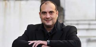 Xavier Bosch guanya el Premi Ramon Llull amb la novel·la ‘Algú com tu’