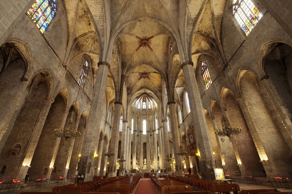 santa-maria-del-mar-interior