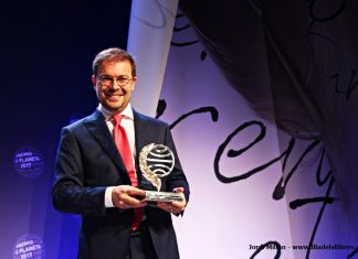 ‘El fuego invisible ‘ de Javier Sierra s’endú el Premio Planeta 2017