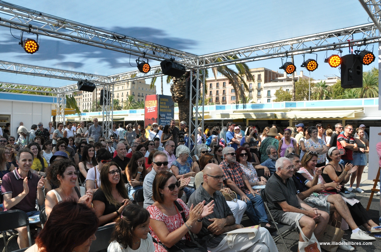 Les calces al sol de Regina Rodríguez Sirvent guanya el 13è Premi L'Illa  dels Llibres L'illa dels llibres 