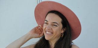 Regina Rodríguez Sirvent, de les calces al sol a les crispetes de matinada