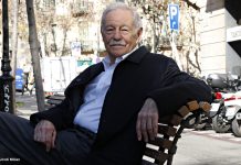 Eduardo Mendoza recupera el detectiu sense nom a La intriga del funeral incoveniente, una nova intriga plena d’humor i sàtira