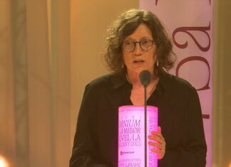 Antònia Carré-Pons guanya el Premi Òmnium a la millor novel·la de l’any 2025 amb La gran família